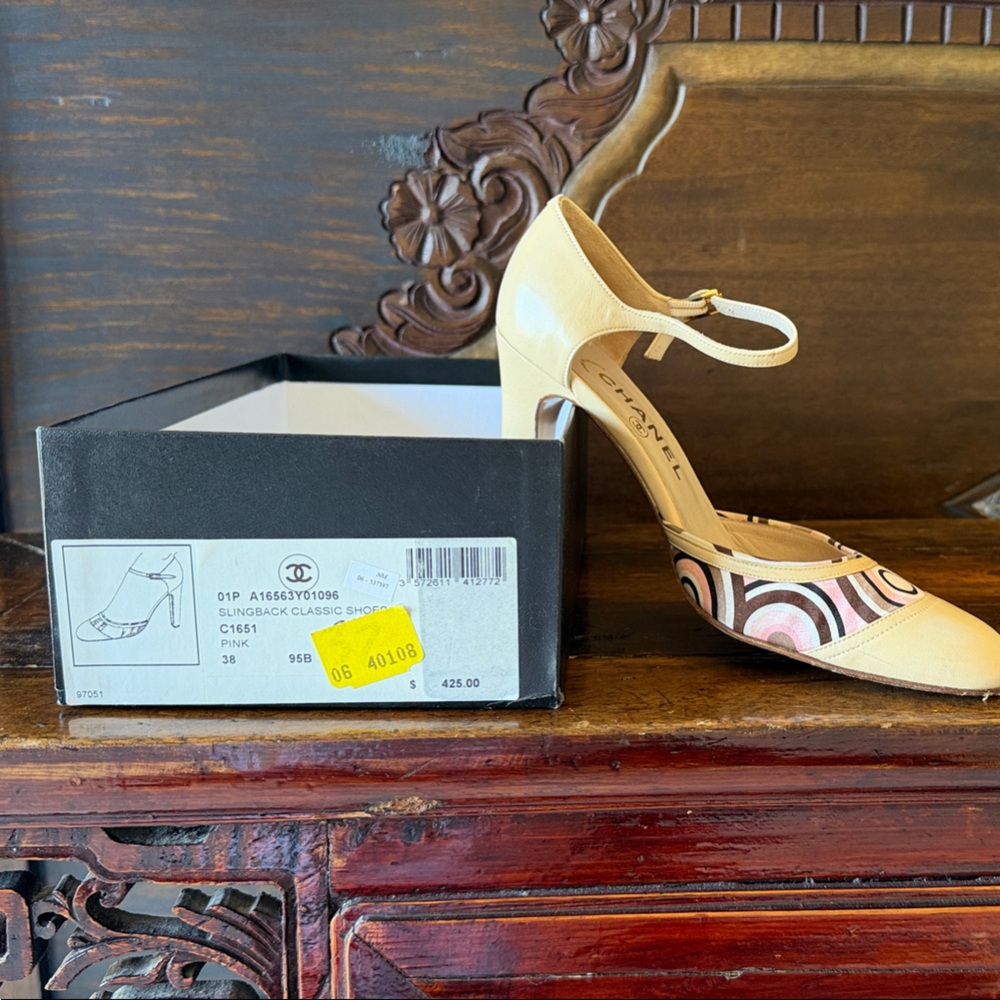CHANEL slingback classic vintage beige and brown Patterned Women's Heels